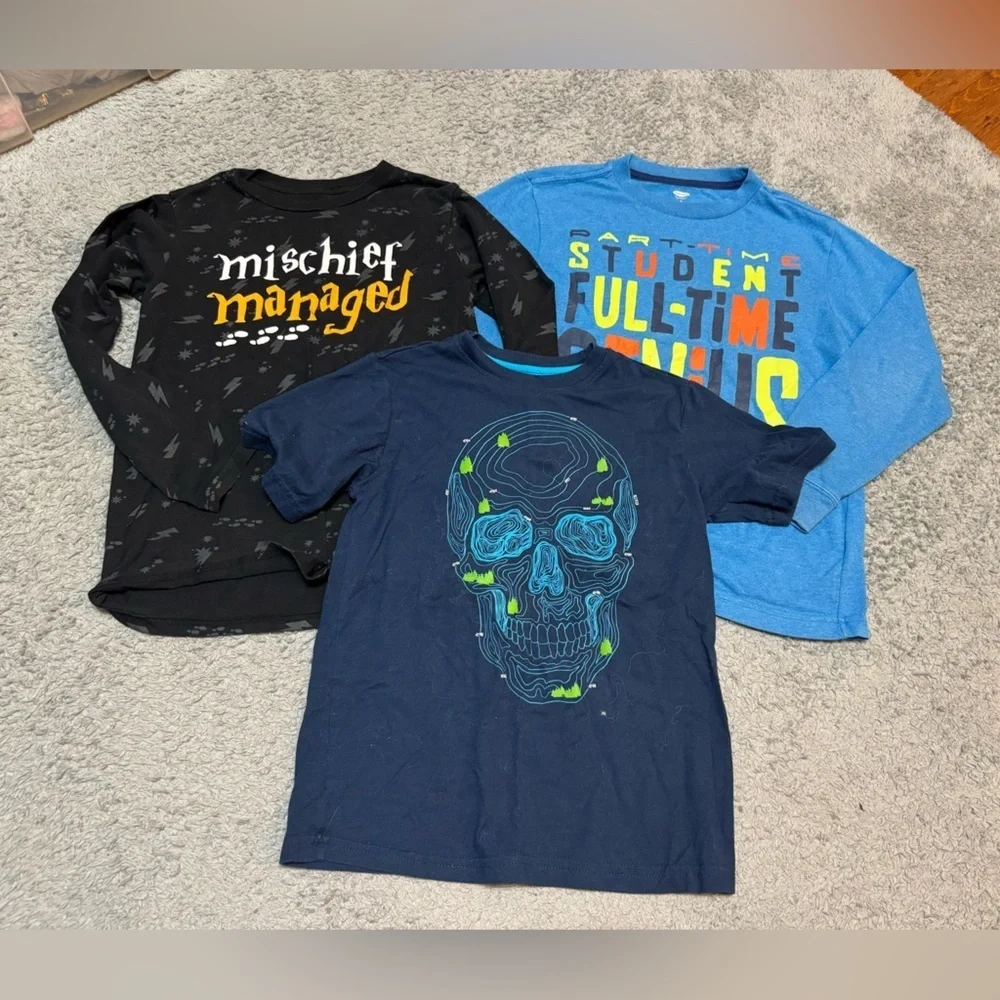 🌼4/$25🌼 Youth Boy size8 Graphic Shirts Bundle
